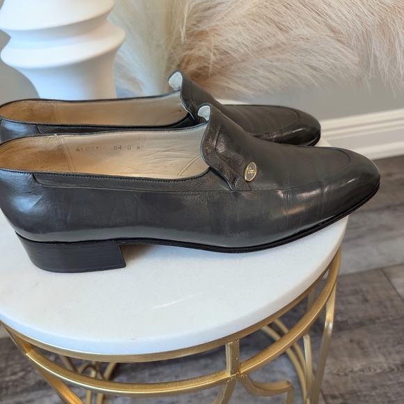 Star Artioli Hand Made Italian Leather Slip-On Loafers with Minimalist Design - Picture 6 of 8